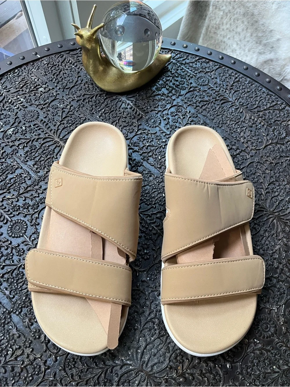 NEW SPENCO KHALO NUEVO SANDALS IN CHAMPAGNE TAN 9.5